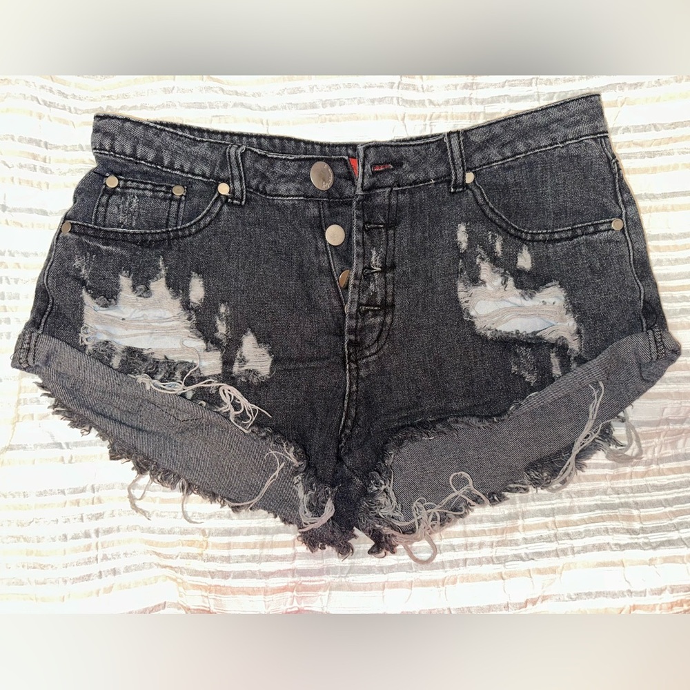 Signature8 Distressed Cut Off Denim Shorts Black Fringe Button Pockets